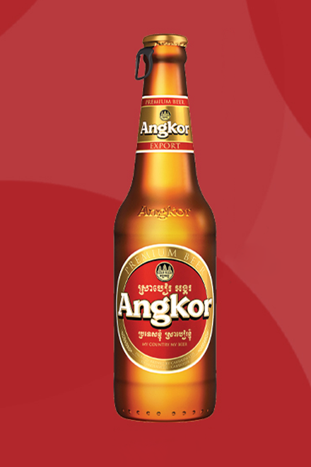 Angkor Premium beer is a full-bodied pale lager with a light hoppy aroma and just the right amount of bitterness. The smoothness gives the beer a pleasant aftertaste.